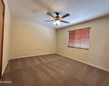3122 E Montecito Avenue - Photo Thumbnail 16