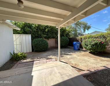 3122 E Montecito Avenue - Photo Thumbnail 21
