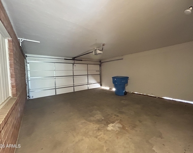 3122 E Montecito Avenue - Photo Thumbnail 12
