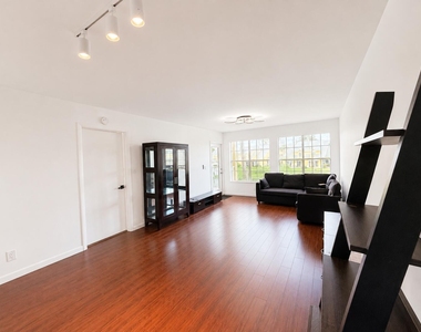 6347 La Costa Drive - Photo Thumbnail 7