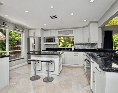 7685 Nw 61st Terrace - Photo Thumbnail 22