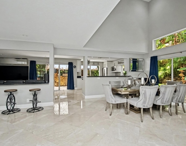 7685 Nw 61st Terrace - Photo Thumbnail 15