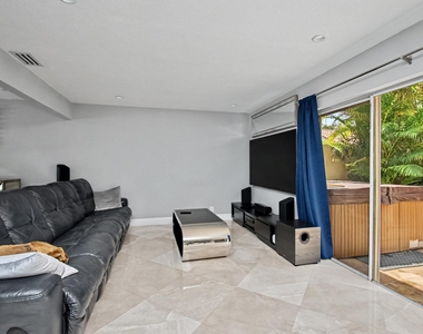7685 Nw 61st Terrace - Photo Thumbnail 26
