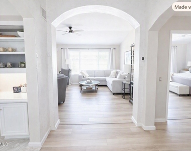 15018 W Huron Drive - Photo Thumbnail 6