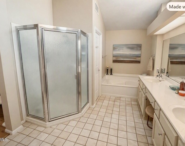 15018 W Huron Drive - Photo Thumbnail 18