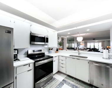 301 Ocean Bluffs Boulevard - Photo Thumbnail 6