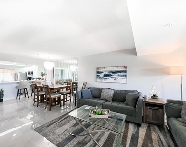 301 Ocean Bluffs Boulevard - Photo Thumbnail 11