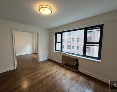 East 56 Street - Photo Thumbnail 1