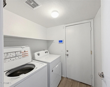 18819 N 39th Way - Photo Thumbnail 15