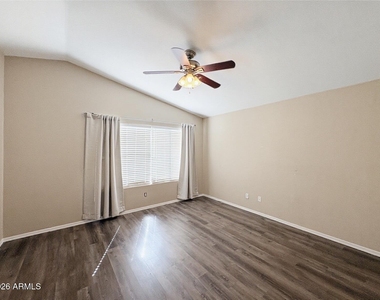 18819 N 39th Way - Photo Thumbnail 19