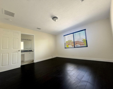3118 Coral Ridge Drive - Photo Thumbnail 20