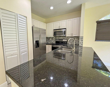 3118 Coral Ridge Drive - Photo Thumbnail 2