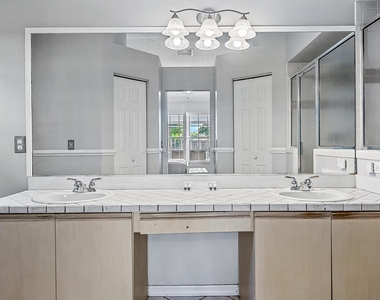 414 Sw Lairo Avenue - Photo Thumbnail 17