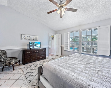 414 Sw Lairo Avenue - Photo Thumbnail 15