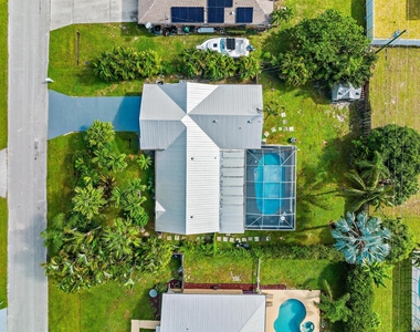 414 Sw Lairo Avenue - Photo Thumbnail 28
