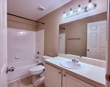 15145 Michelangelo Boulevard - Photo Thumbnail 2