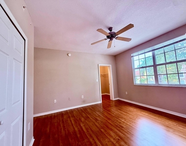 15145 Michelangelo Boulevard - Photo Thumbnail 6