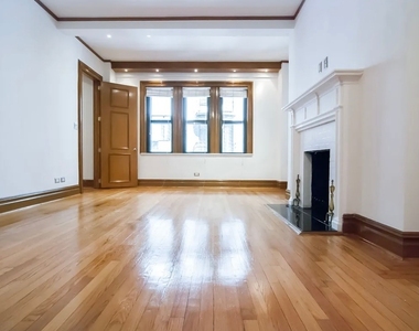 West 58th Street - Photo Thumbnail 4
