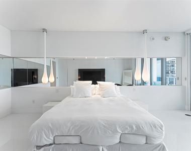 5959 Collins Avenue - Photo Thumbnail 33