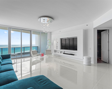 5959 Collins Avenue - Photo Thumbnail 5