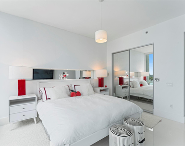5959 Collins Avenue - Photo Thumbnail 28