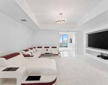 5959 Collins Avenue - Photo Thumbnail 17