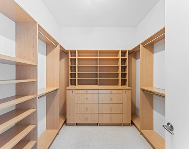 5959 Collins Avenue - Photo Thumbnail 36