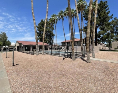 623 W Guadalupe Road - Photo Thumbnail 13