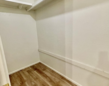 623 W Guadalupe Road - Photo Thumbnail 8