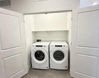 3068 E Lily Jane Way - Photo Thumbnail 21