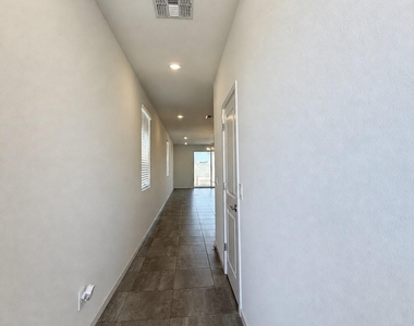 3068 E Lily Jane Way - Photo Thumbnail 1