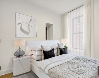 Madison Avenue - Photo Thumbnail 2