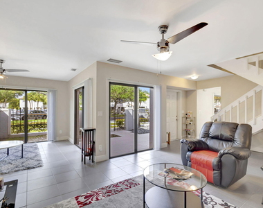 363 Prestwick Circle - Photo Thumbnail 5