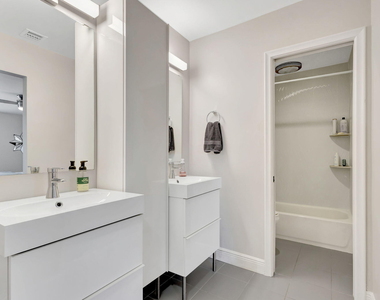 363 Prestwick Circle - Photo Thumbnail 23