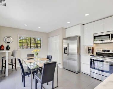 363 Prestwick Circle - Photo Thumbnail 10