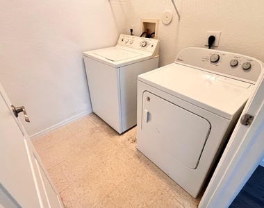 106 Belmont Place - Photo Thumbnail 6