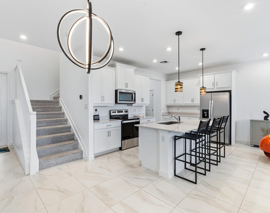 14131 Sw Thorens Drive - Photo Thumbnail 12