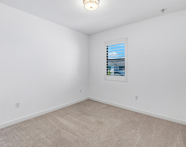 14131 Sw Thorens Drive - Photo Thumbnail 30