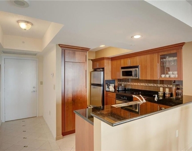401 Sw 4th Avenue - Photo Thumbnail 3