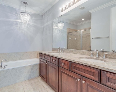 4628 Mediterranean Circle - Photo Thumbnail 11