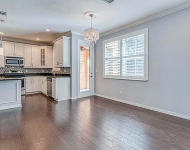 4628 Mediterranean Circle - Photo Thumbnail 3