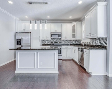 4628 Mediterranean Circle - Photo Thumbnail 6