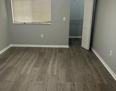 4820 N State Road 7 - Photo Thumbnail 33