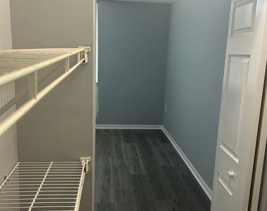 4820 N State Road 7 - Photo Thumbnail 7