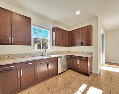 6974 Long Pine Circle - Photo Thumbnail 5