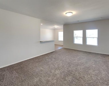 10005 Wessex Drive - Photo Thumbnail 2