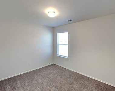10005 Wessex Drive - Photo Thumbnail 11
