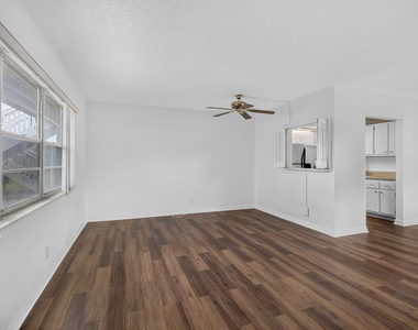 104 E Easthampton E - Photo Thumbnail 30