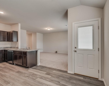 1009 S Colt Lane - Photo Thumbnail 23