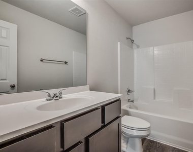1009 S Colt Lane - Photo Thumbnail 36
